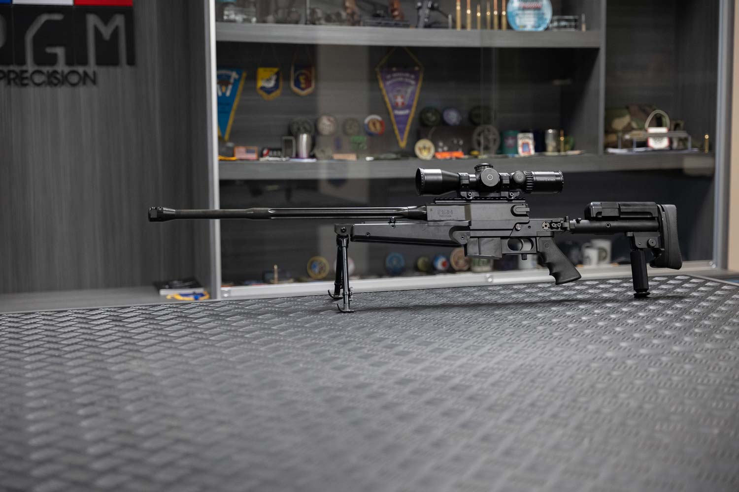 PGM Mini Hécate dans le showroom PGM Précision